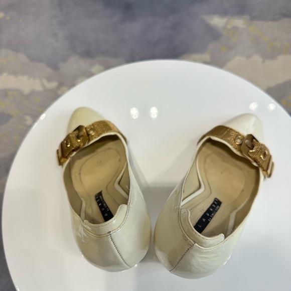 Cream pattern leather pumps US 5.5 - Picture 4 of 5
